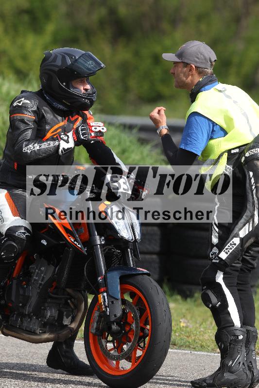 /Archiv-2025/10 23.04.2025 Cornu Master School ADR/rot-rouge/53